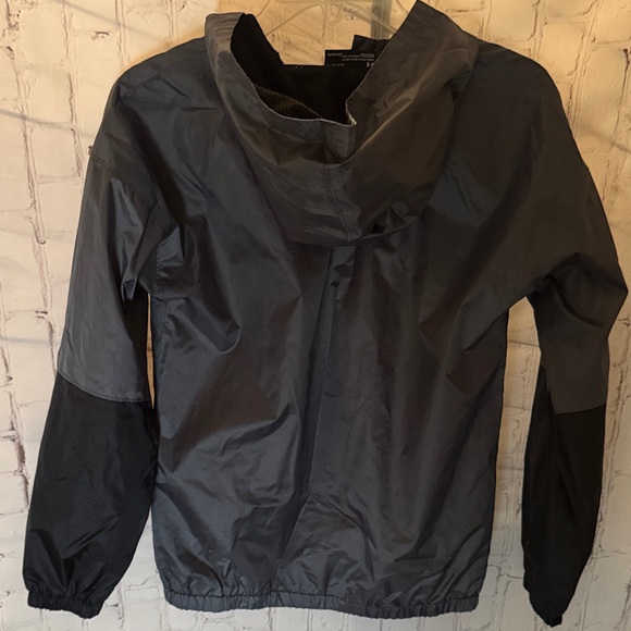 Youth Under Armour Two-Tone Windbreaker - Picture 5 of 9